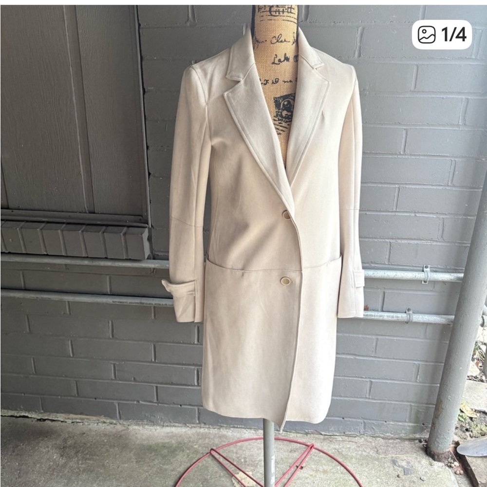 Elegant Cream Suede Women's Coat - Picture 5 of 5